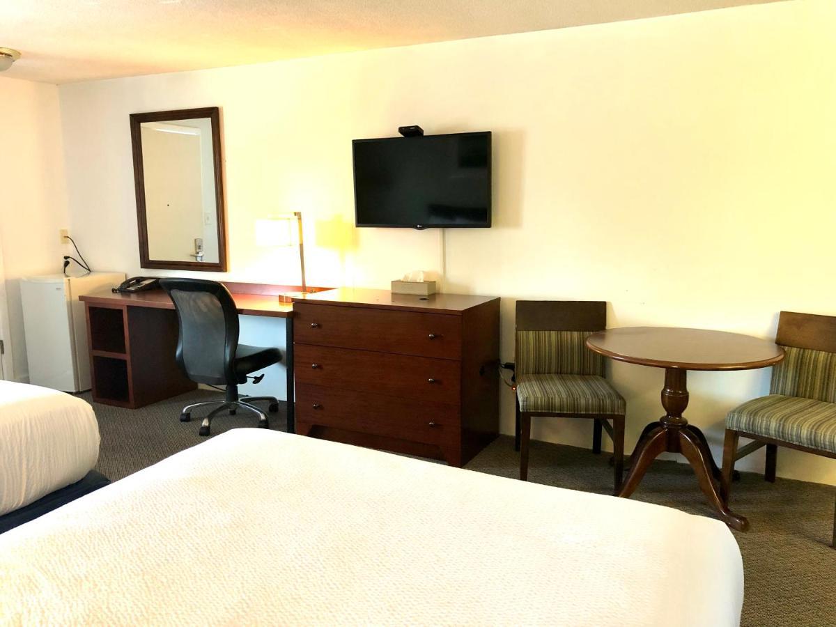 West Dennis Guestlodge المظهر الخارجي الصورة
